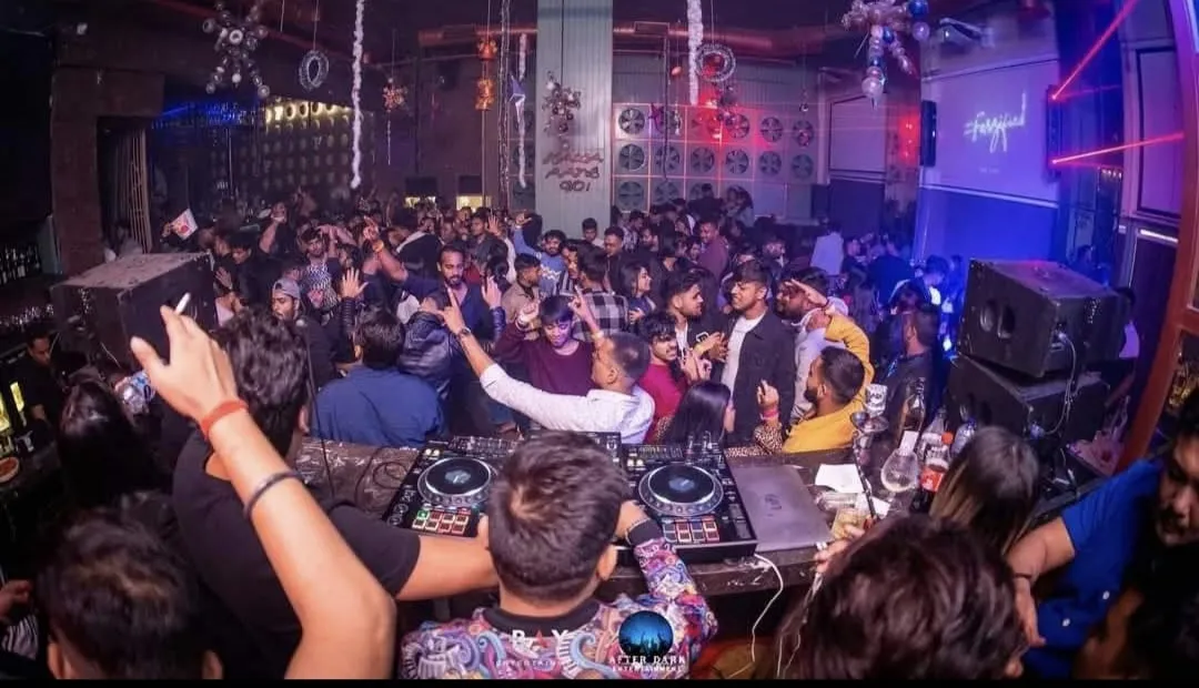 DJ Sumit Booking Image